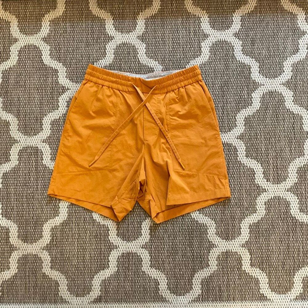 Lululemon mens bow line shorts men’s size small